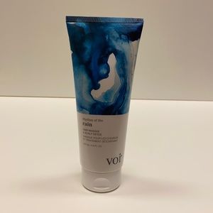 Voir Rhythm of the Rain: Hair Masque & Scalp Detox